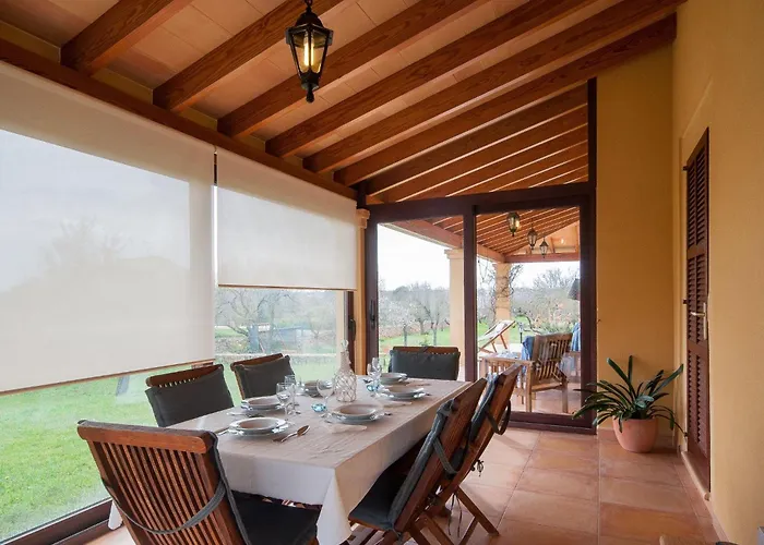 Mit 5 Schlafzimmern Und Pool Auf Dem Lande By Interhome *