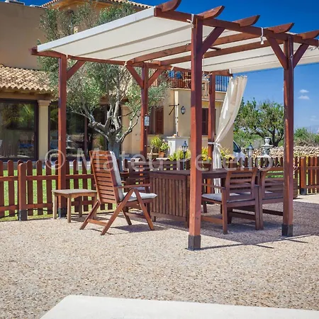 Mit 5 Schlafzimmern Und Pool Auf Dem Lande By Interhome *